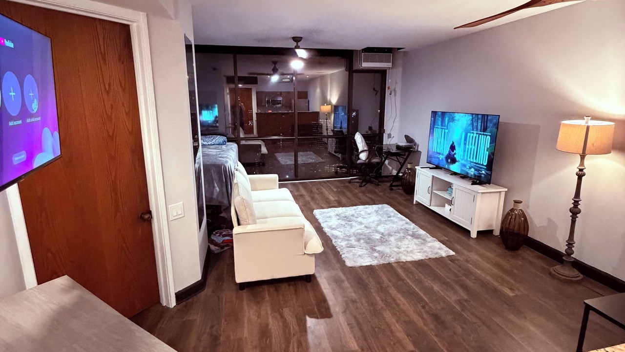Photo of Livingroom in Downtown Honolulu