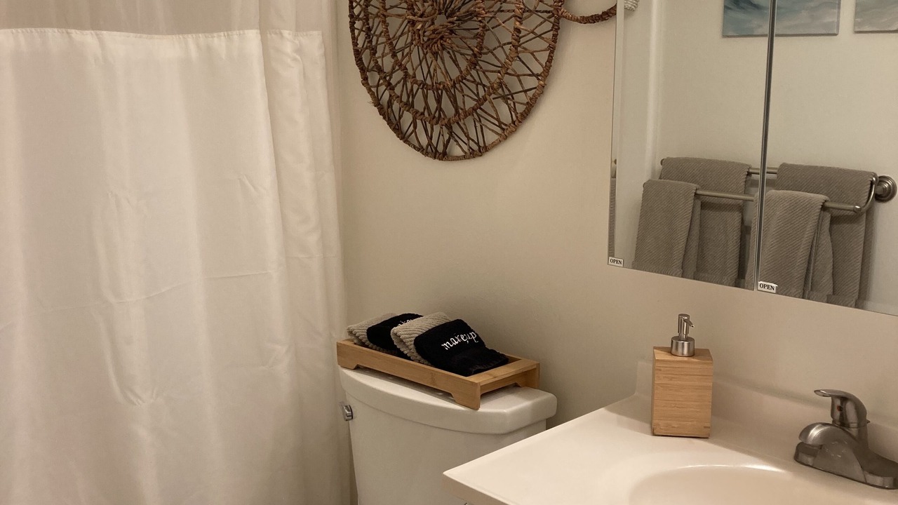 Photo of Bathroom in Kahuku