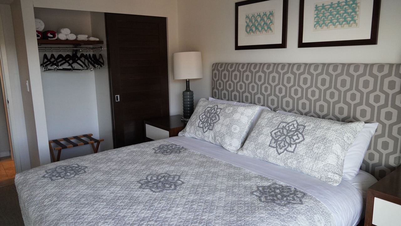 Photo of Bedroom in Waikiki