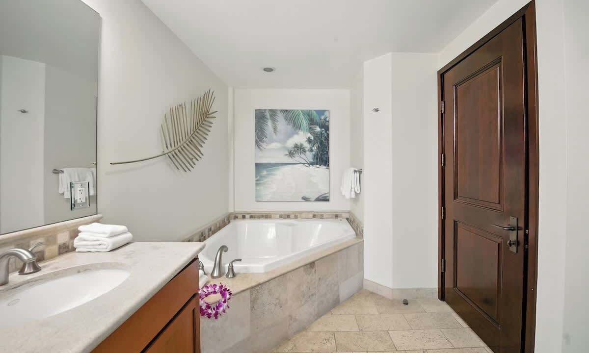 Photo of Bathroom in Wailua