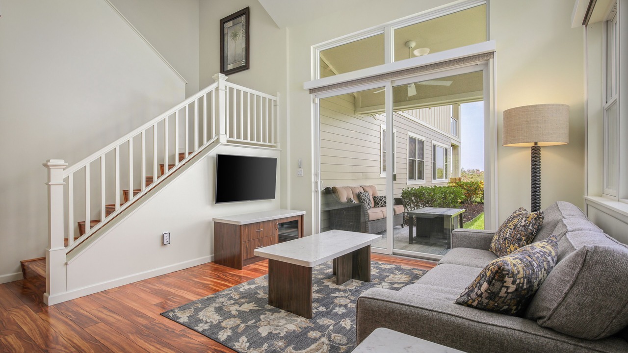 Photo of Livingroom in Kahaluu-Keauhou