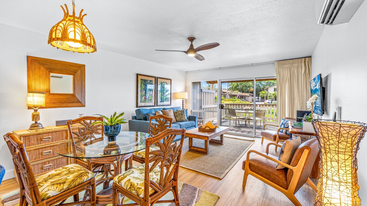 Photo of Livingroom in Kahana