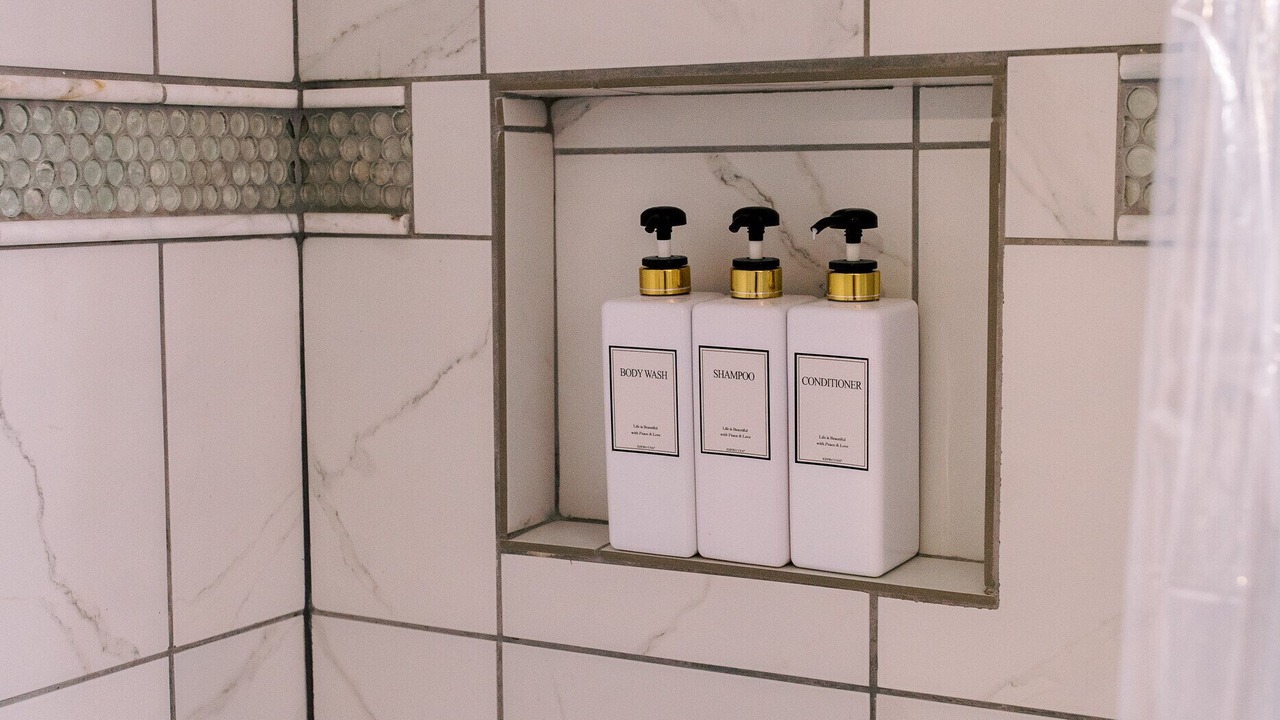 Photo of Bathroom in Keolu Hills