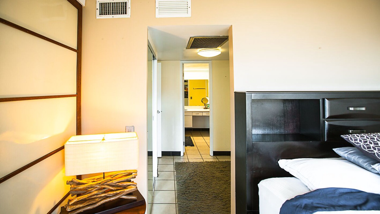 Photo of Bedroom in Makaha