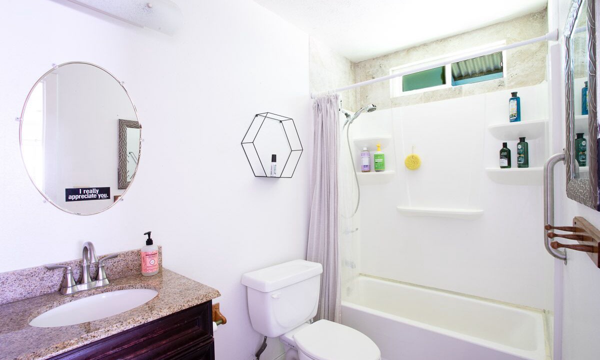 Photo of Bathroom in Keaau