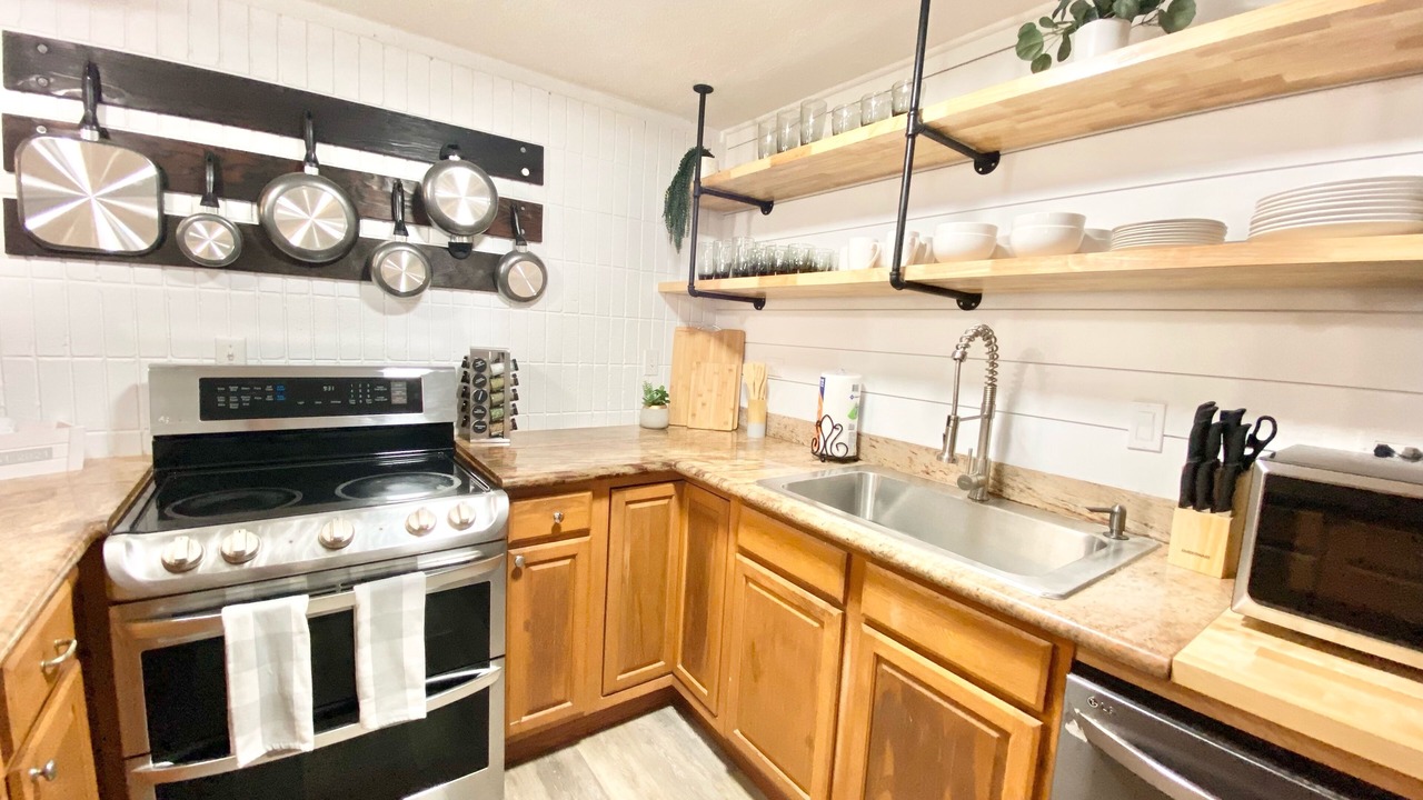 Photo of Kitchen in Punaluu