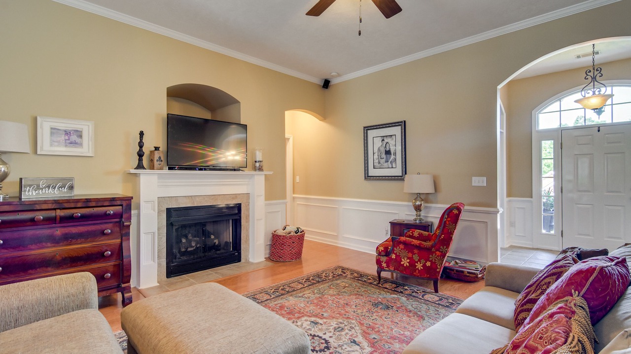 Photo of Livingroom in Evans