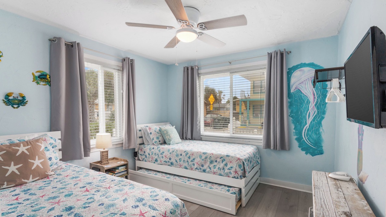 Photo of Bedroom in South Peninsula Historic District