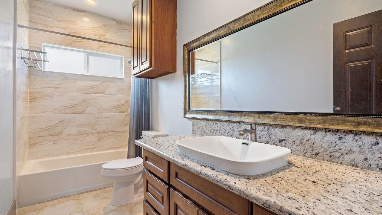 Photo of Bathroom in Waimanalo Beach