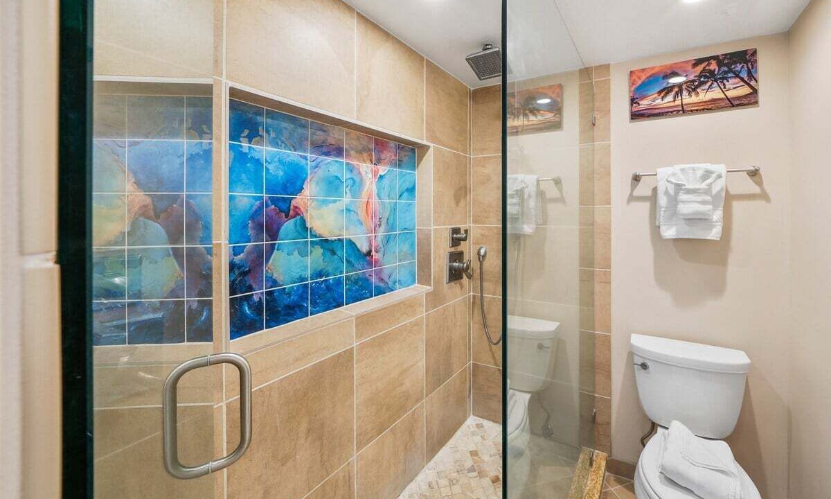 Photo of Bathroom in Kahana