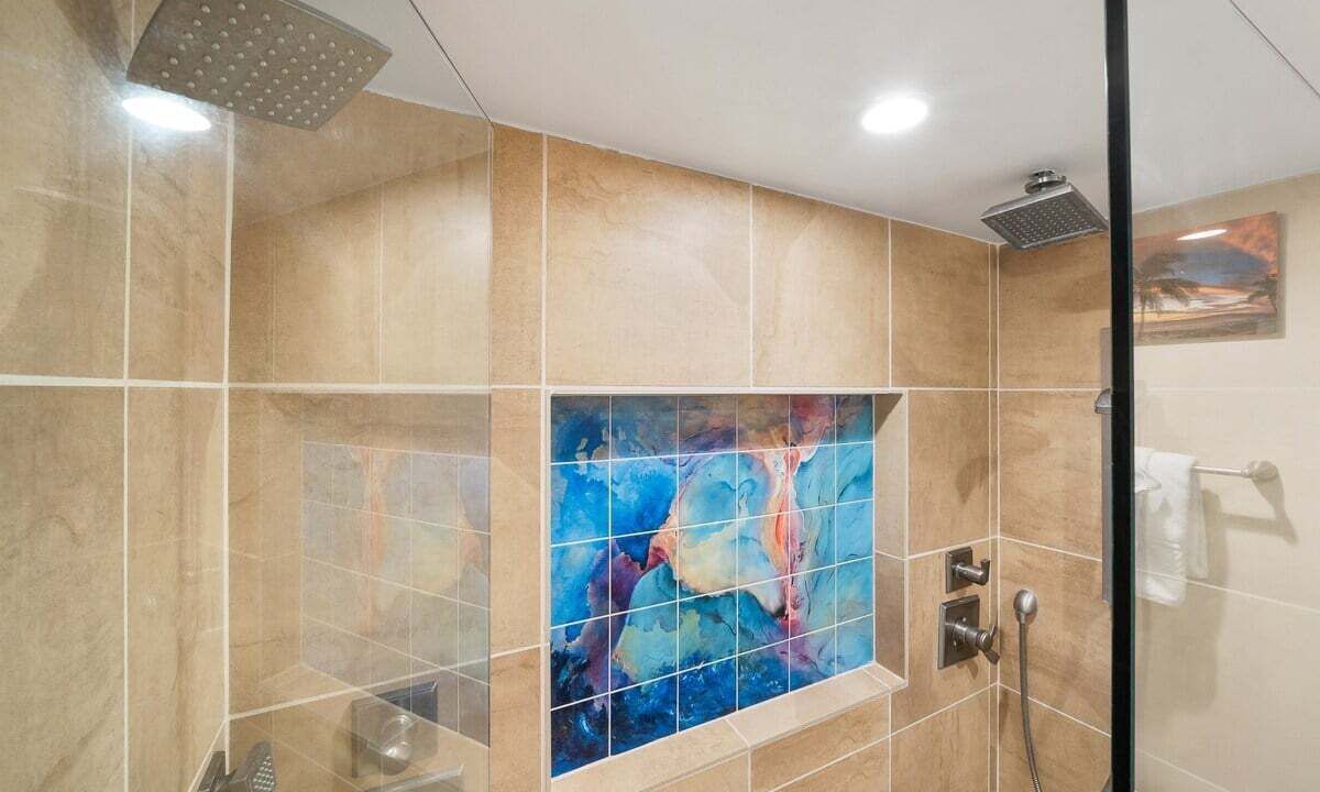 Photo of Bathroom in Kahana