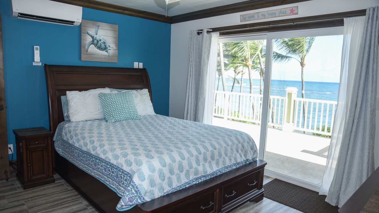 Photo of Bedroom in Waialua