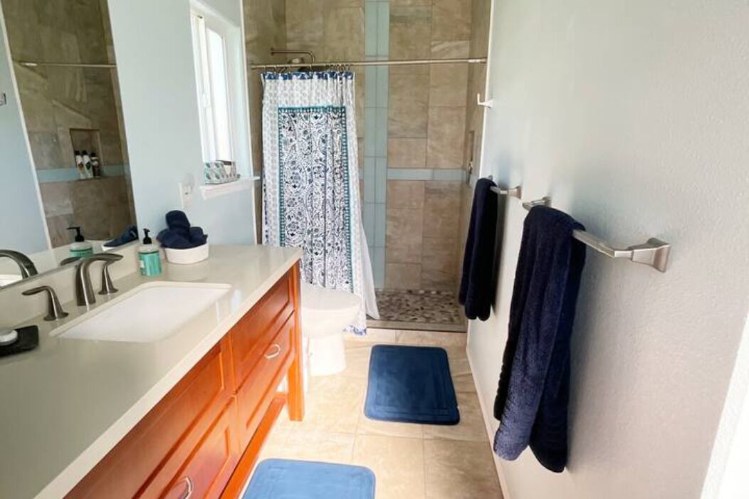 Photo of Bathroom in Papaikou