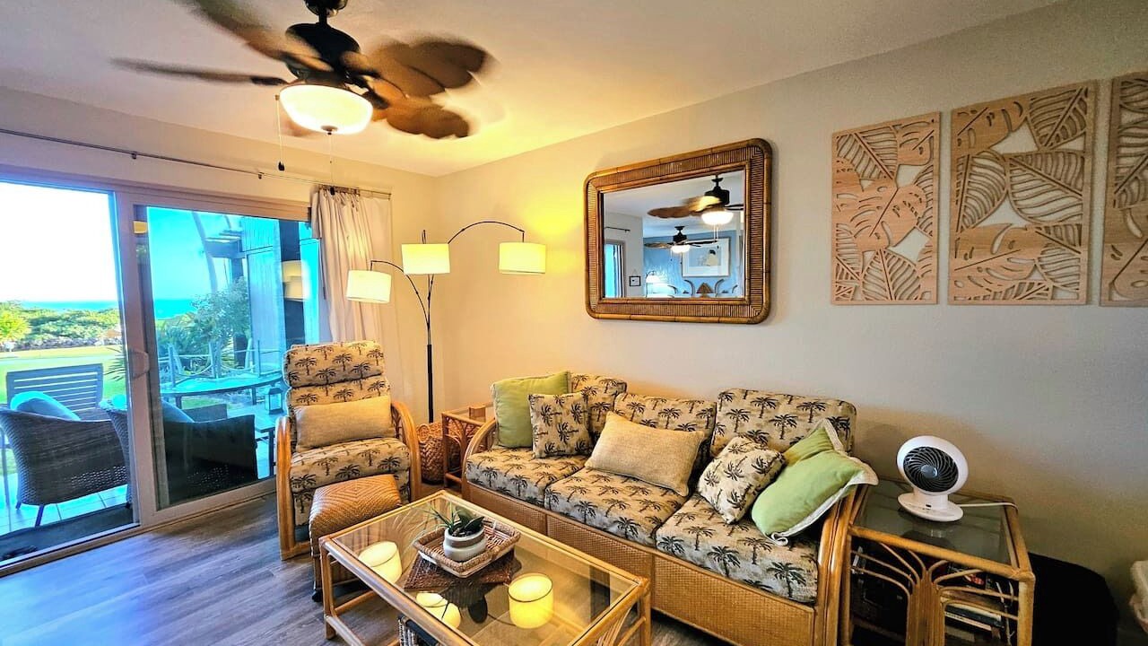 Photo of Livingroom in Punaluu