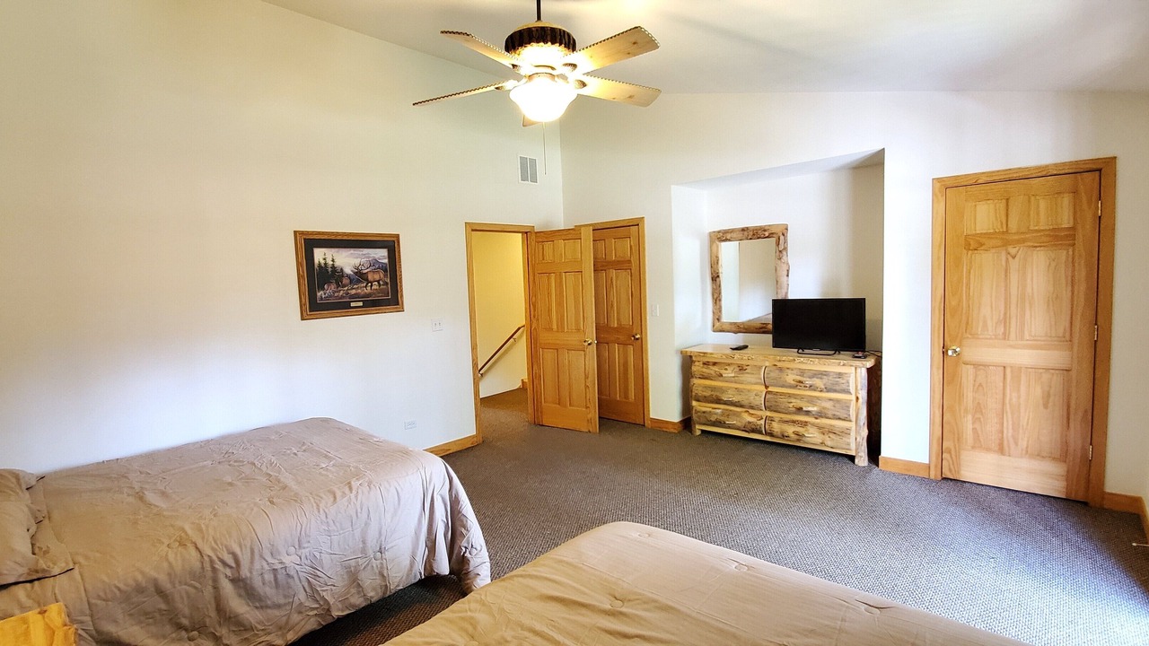 Photo of Bedroom in Oglesby