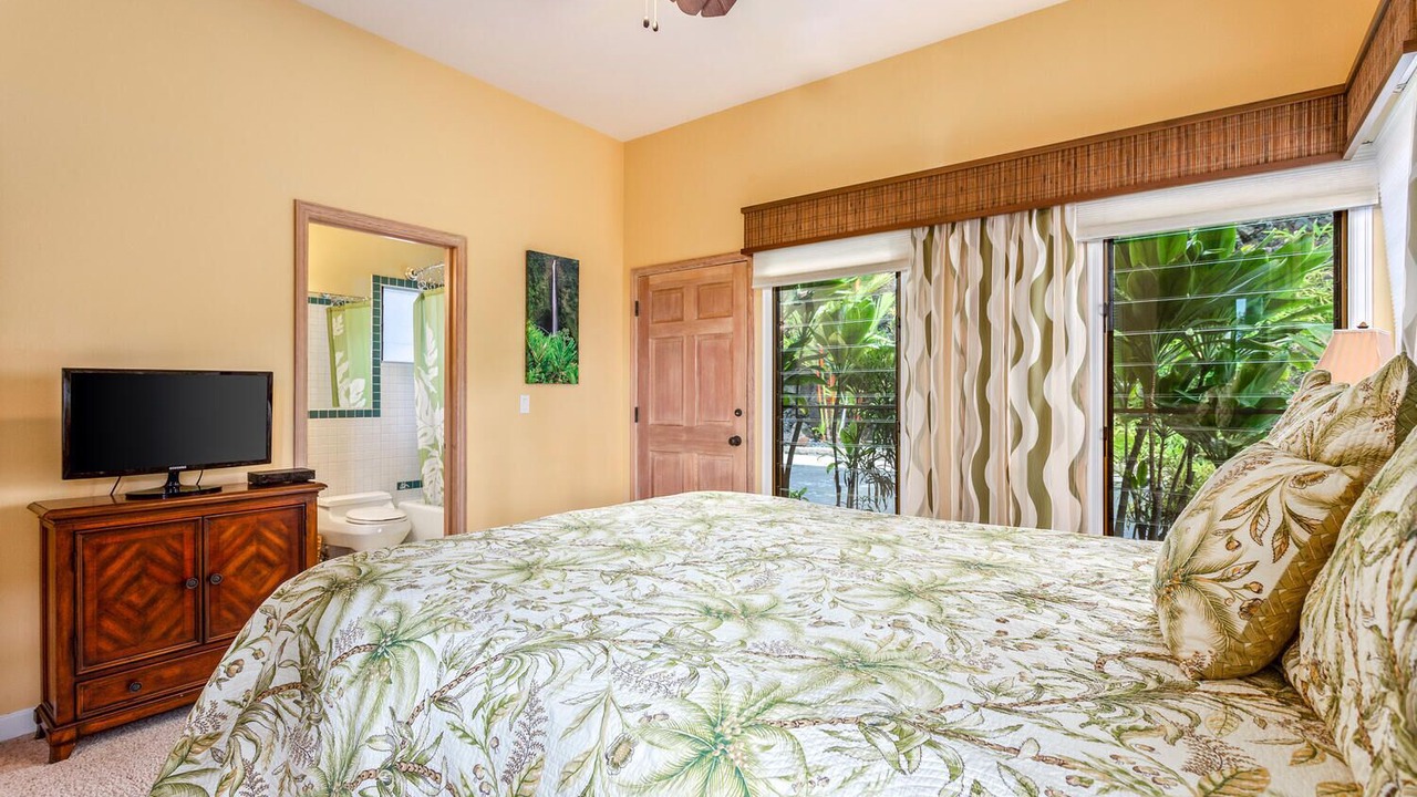 Photo of Bathroom in Kahaluu-Keauhou