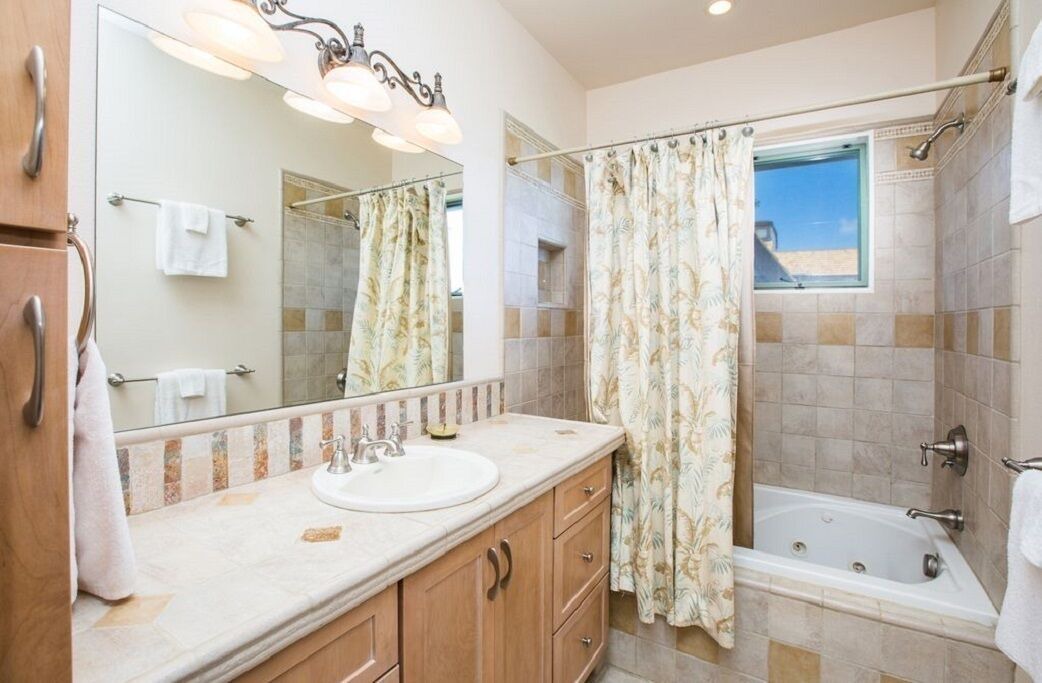 Photo of Bathroom in Princeville