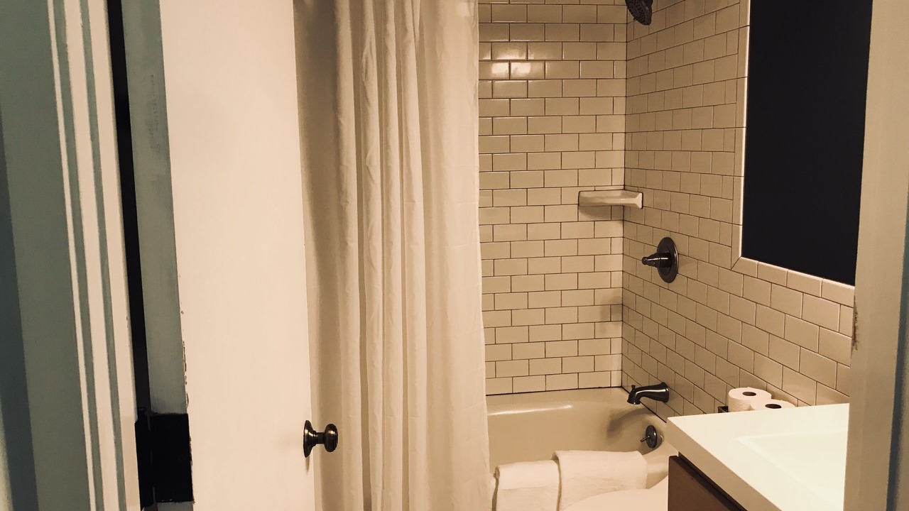 Photo of Bathroom in Kahuku