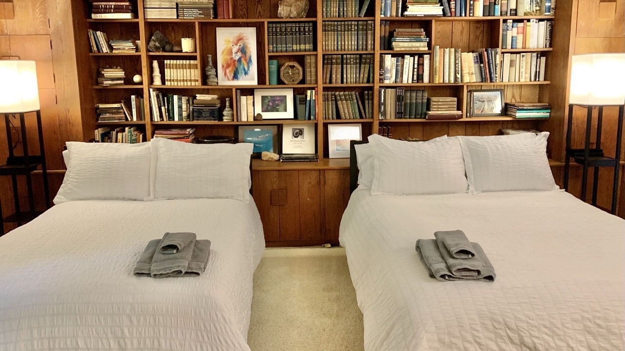 Photo of Bedroom in Lookout Mountain