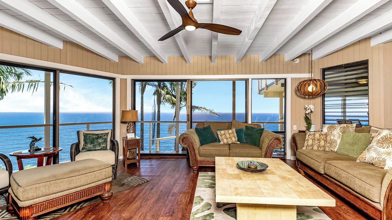 Photo of Livingroom in Laupahoehoe