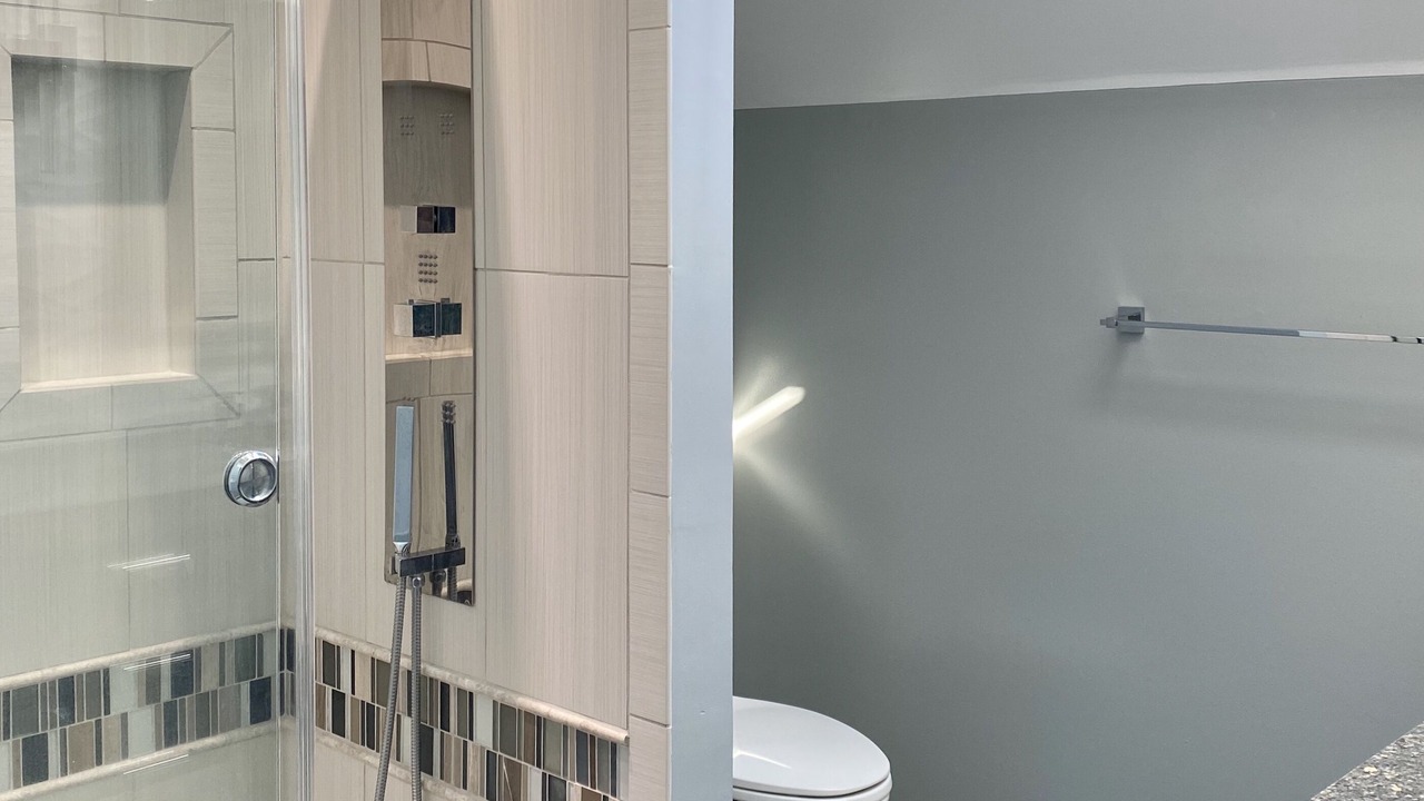 Photo of Bathroom in Country Club Estates