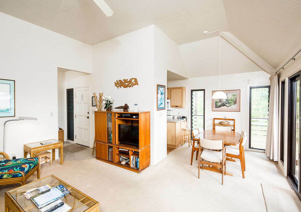 Photo of Livingroom in Lihue