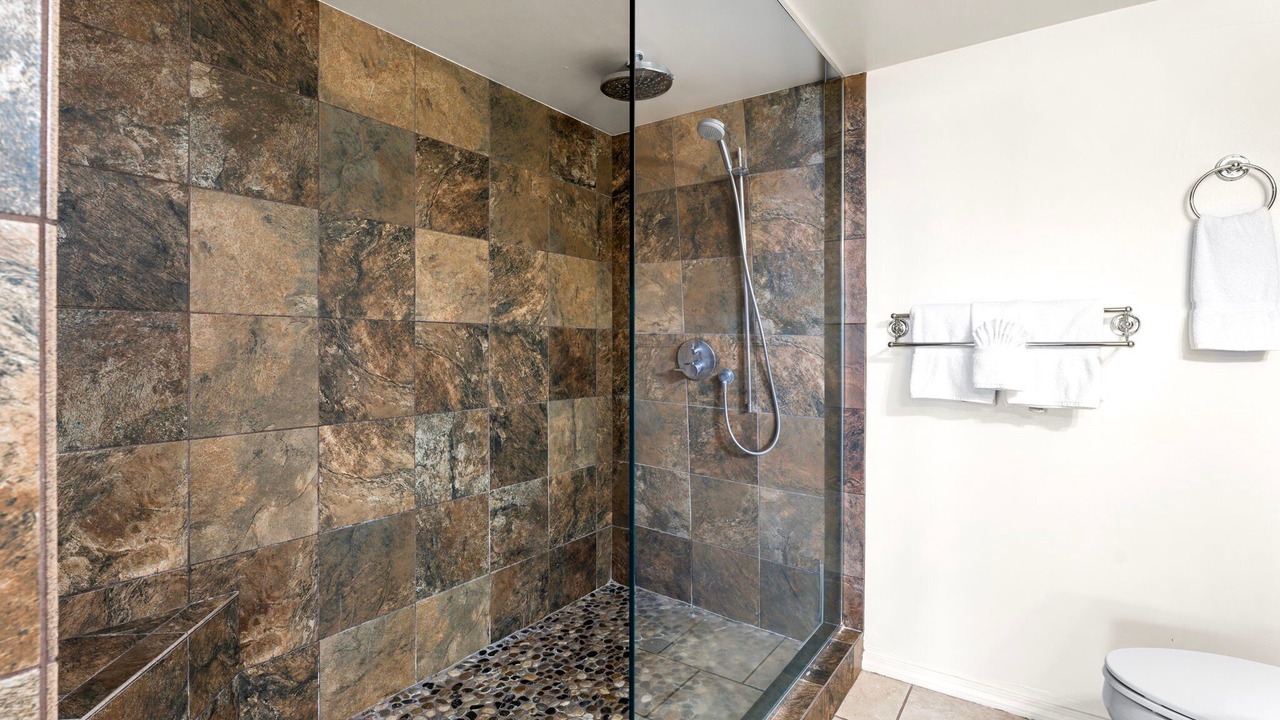 Photo of Bathroom in Historic Kailua Village