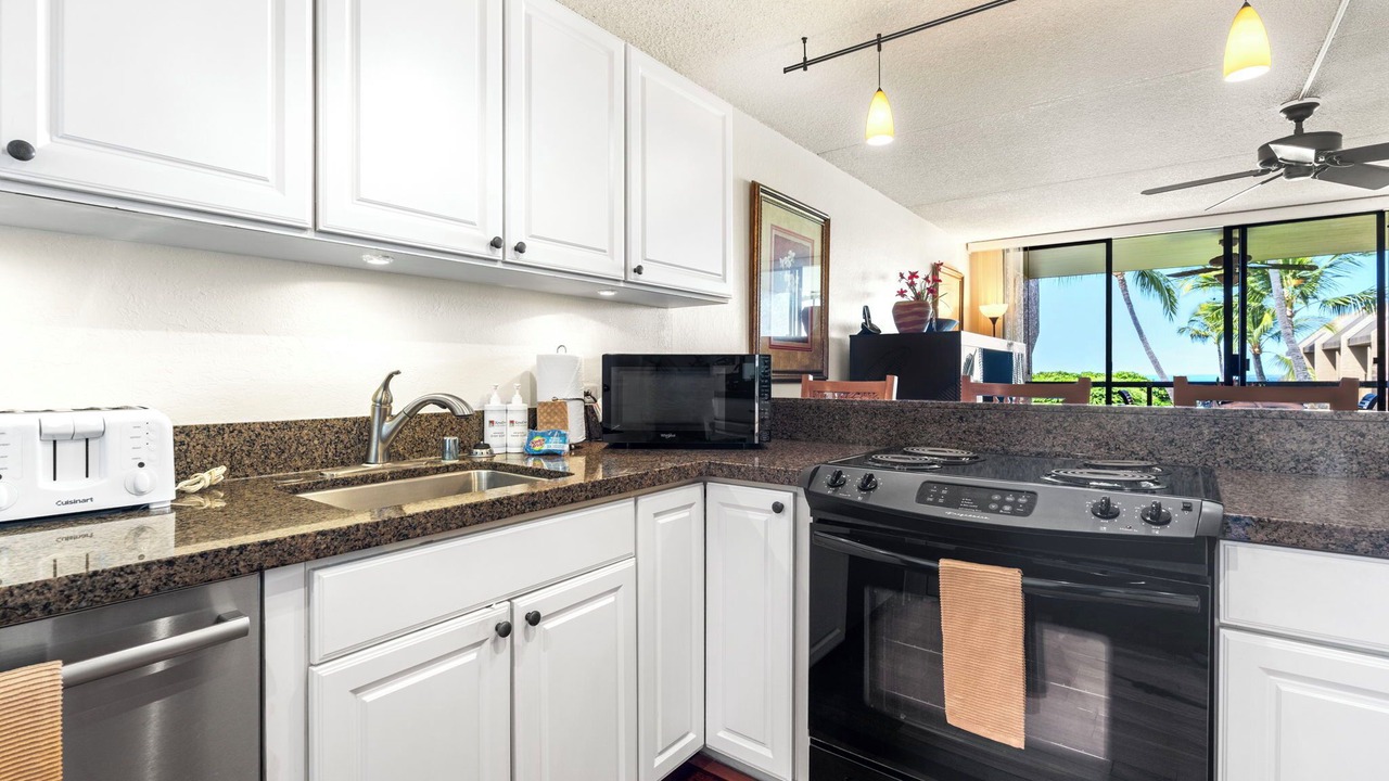 Photo of Kitchen in Historic Kailua Village