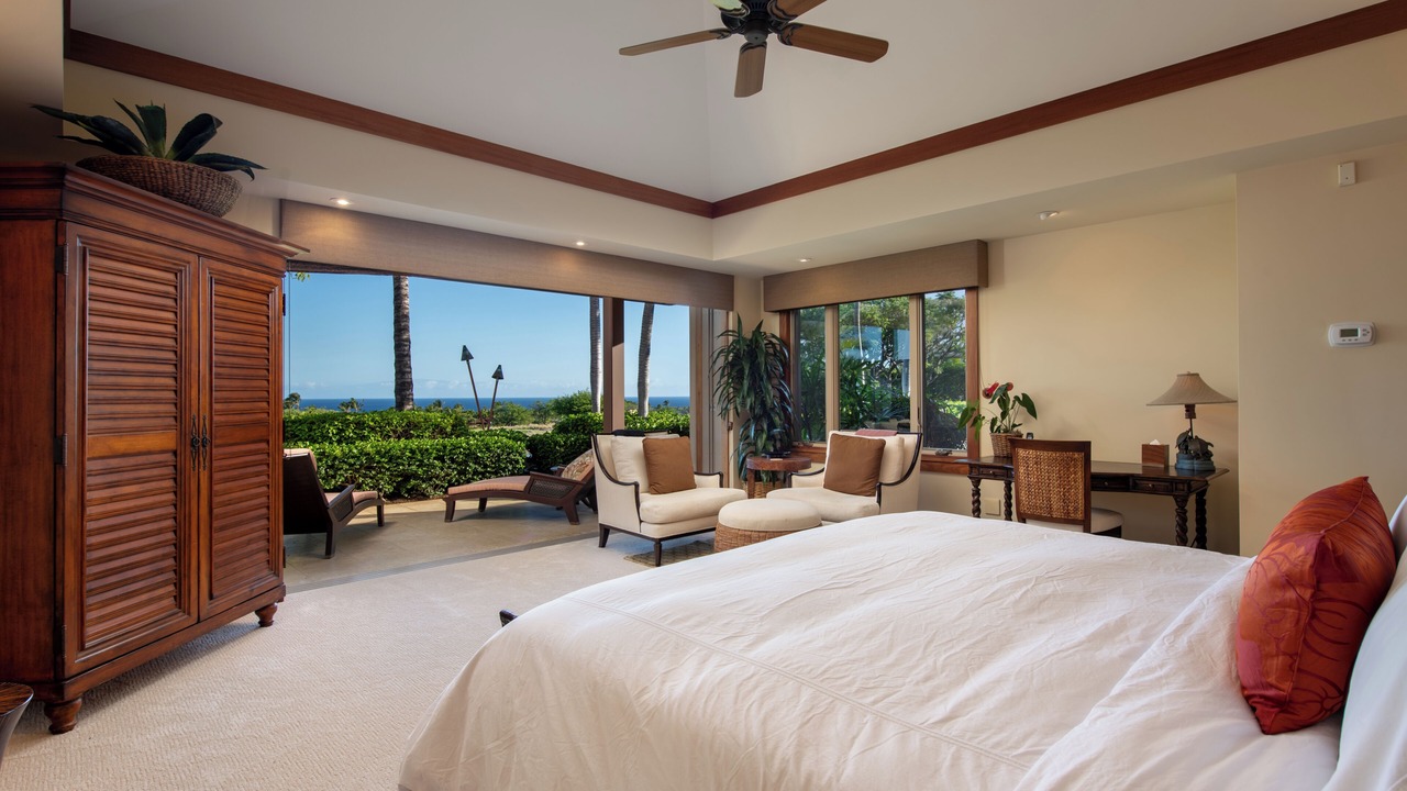 Photo of Bedroom in Kaupulehu