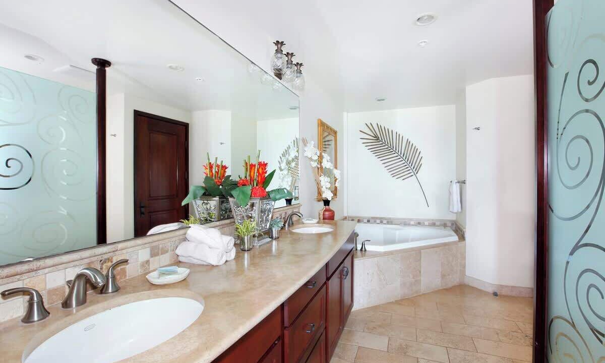 Photo of Bathroom in Wailua
