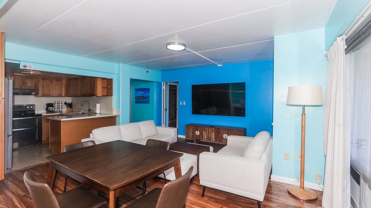 Photo of Livingroom in Waikiki
