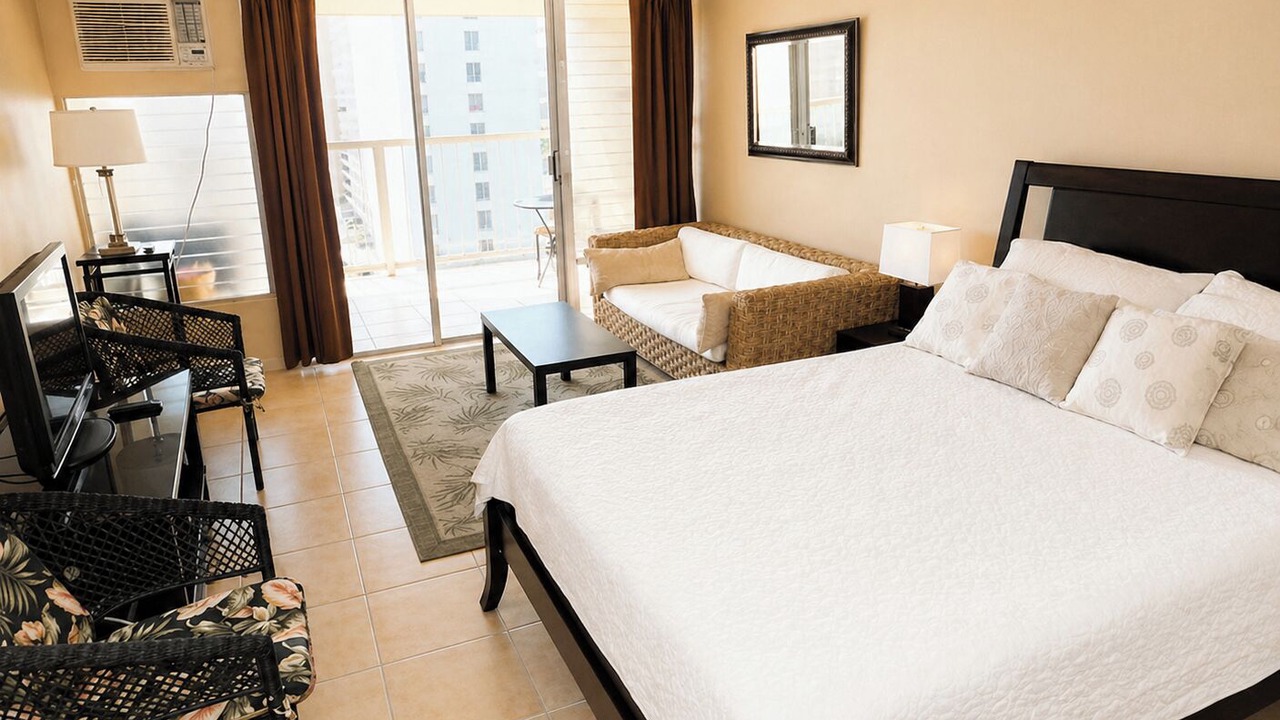 Photo of Bedroom in Waikiki