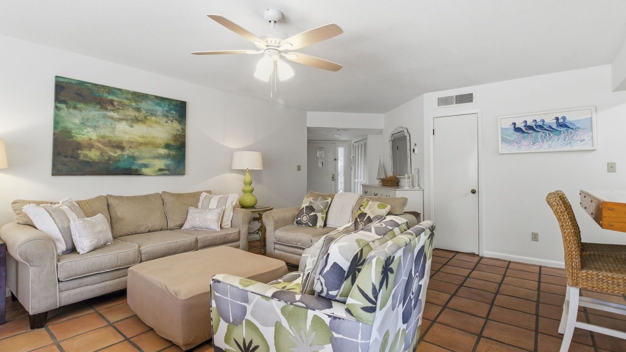 Photo of Livingroom in Gulf Pines