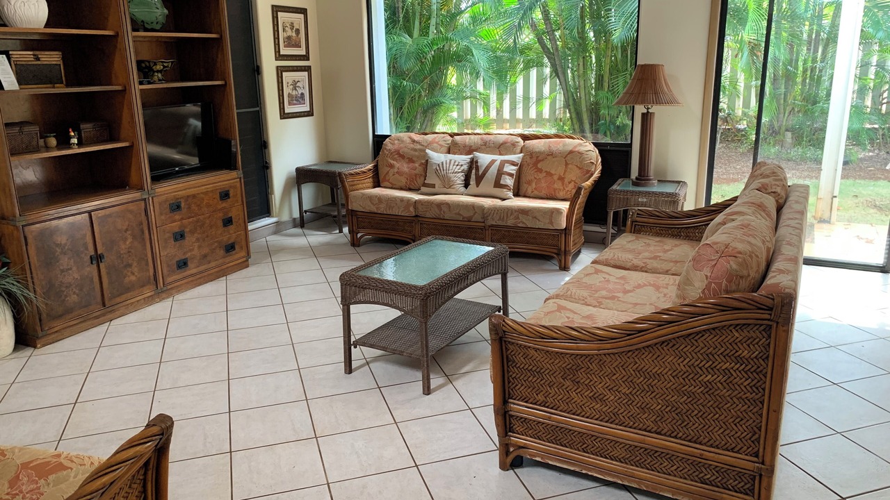 Photo of Livingroom in Poipu