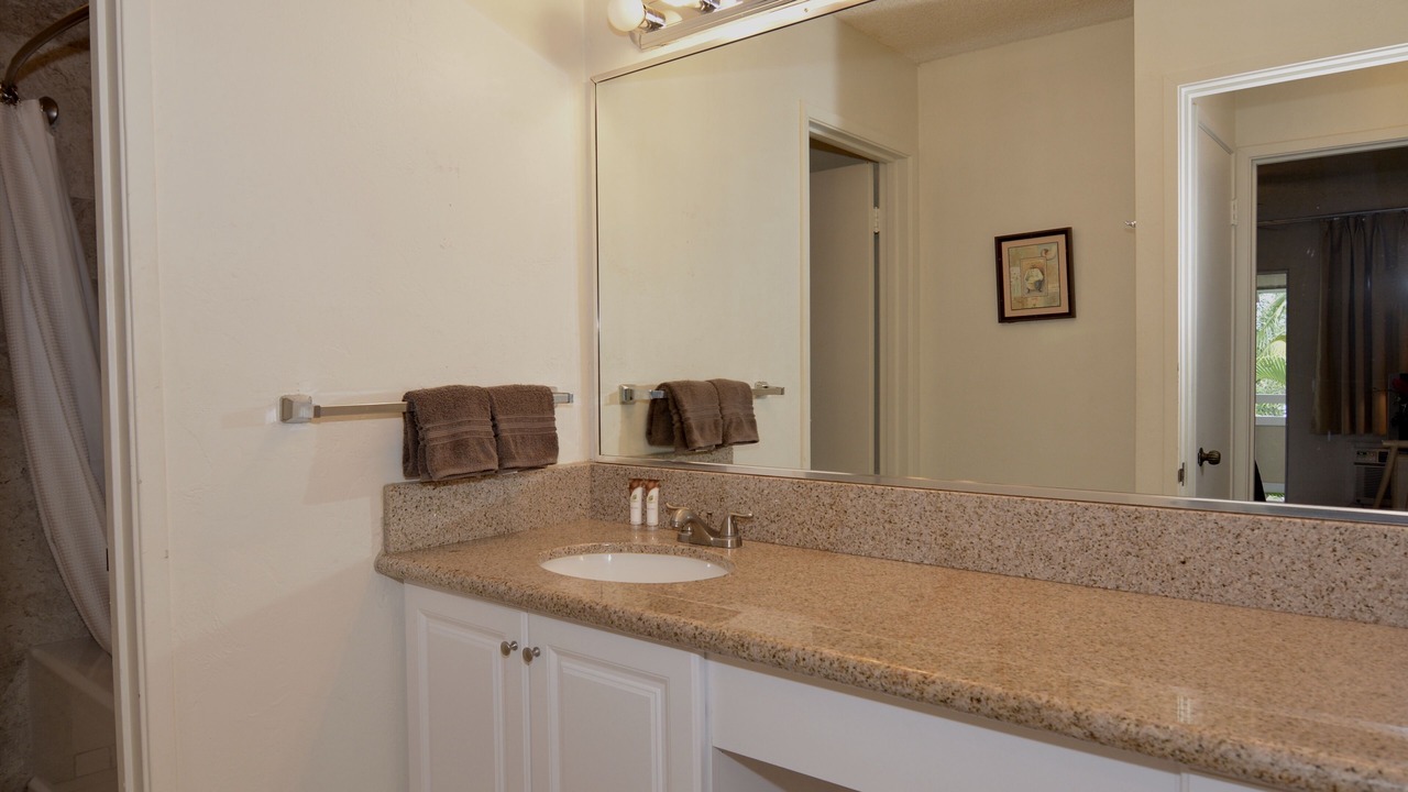 Photo of Bedroom in Wailua