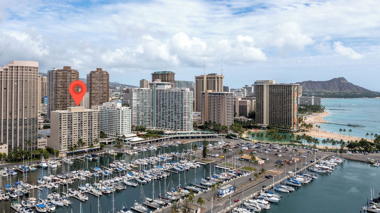 Photo of Others in Waikiki