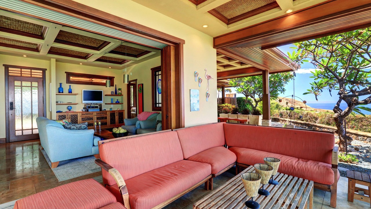 Photo of Outdoor in Historic Lahaina Front Street