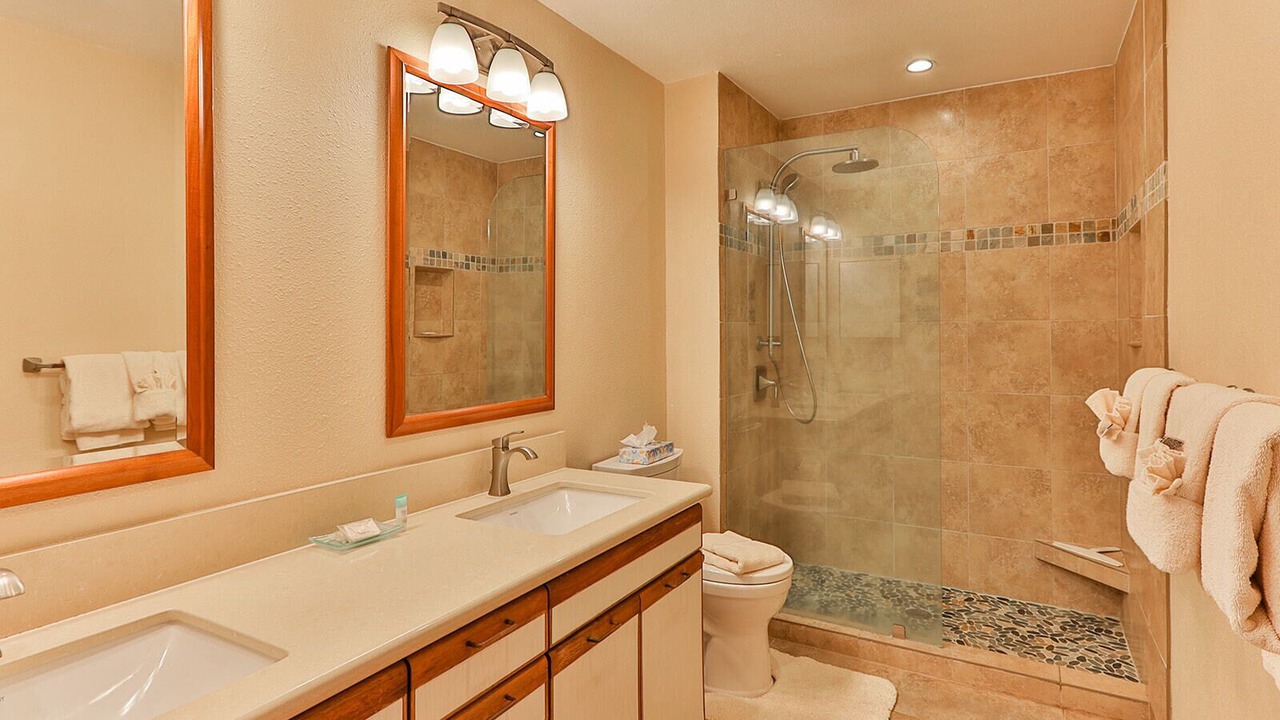 Photo of Bathroom in Napili