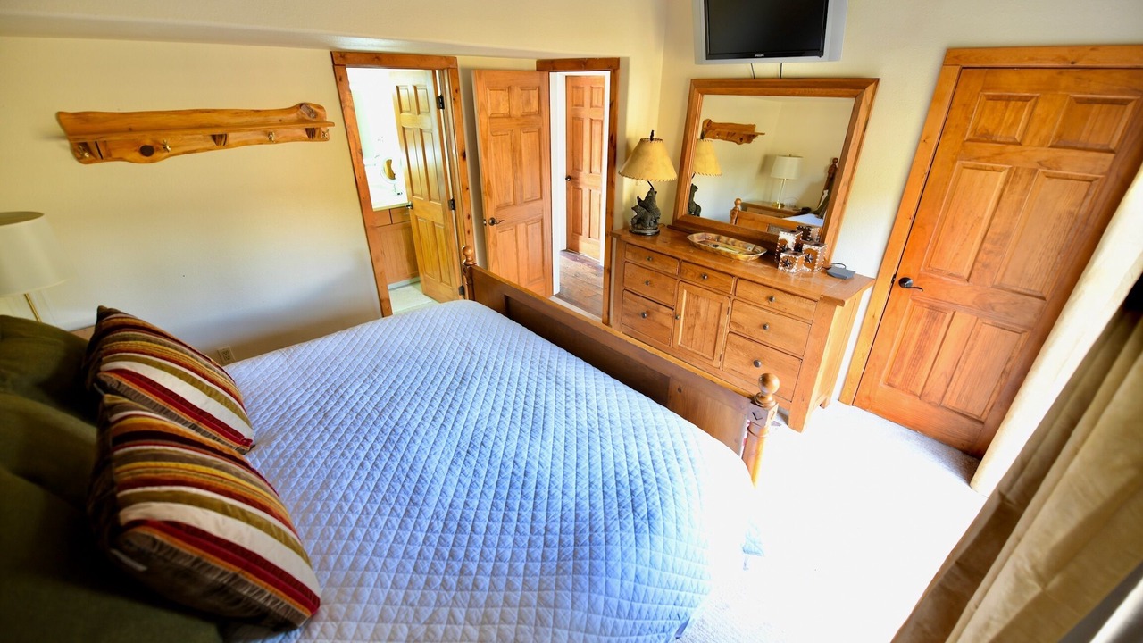 Photo of Bedroom in Snowmass Village