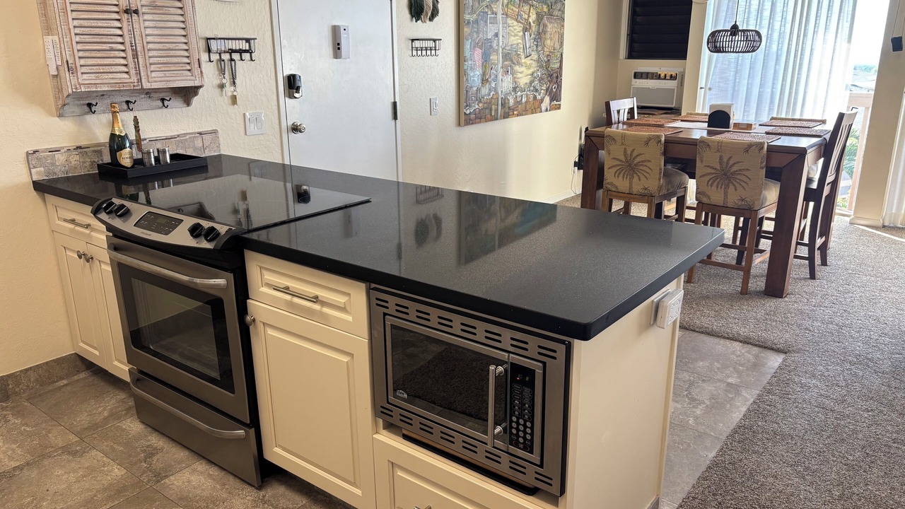 Photo of Kitchen in Makaha
