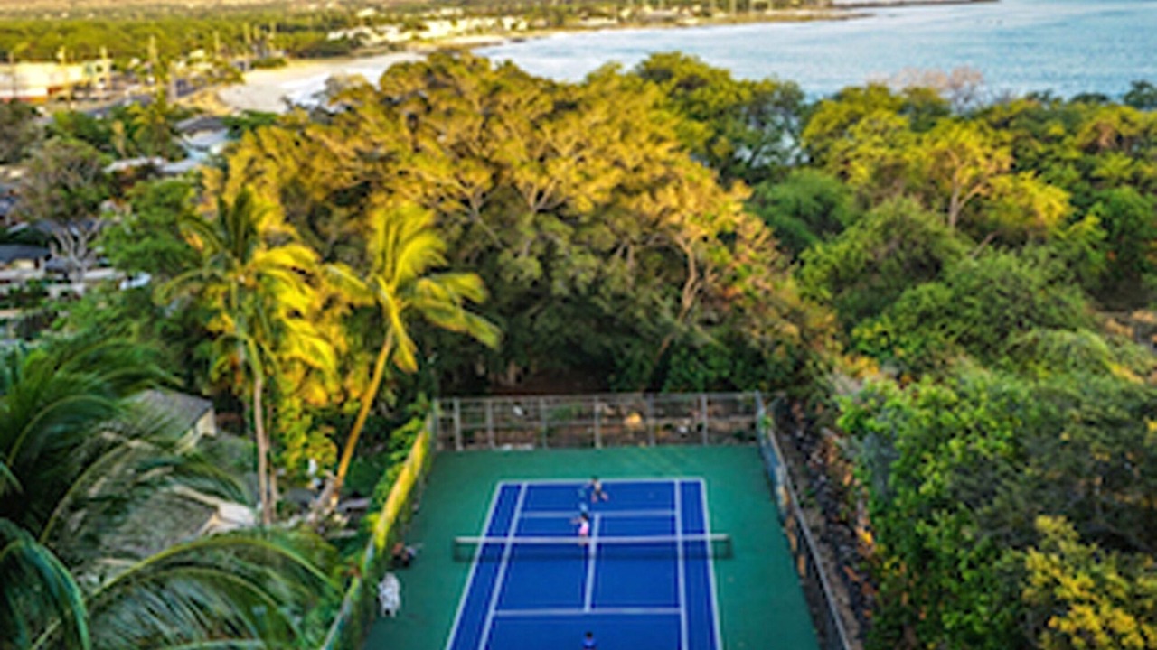 Photo of Others in Makaha