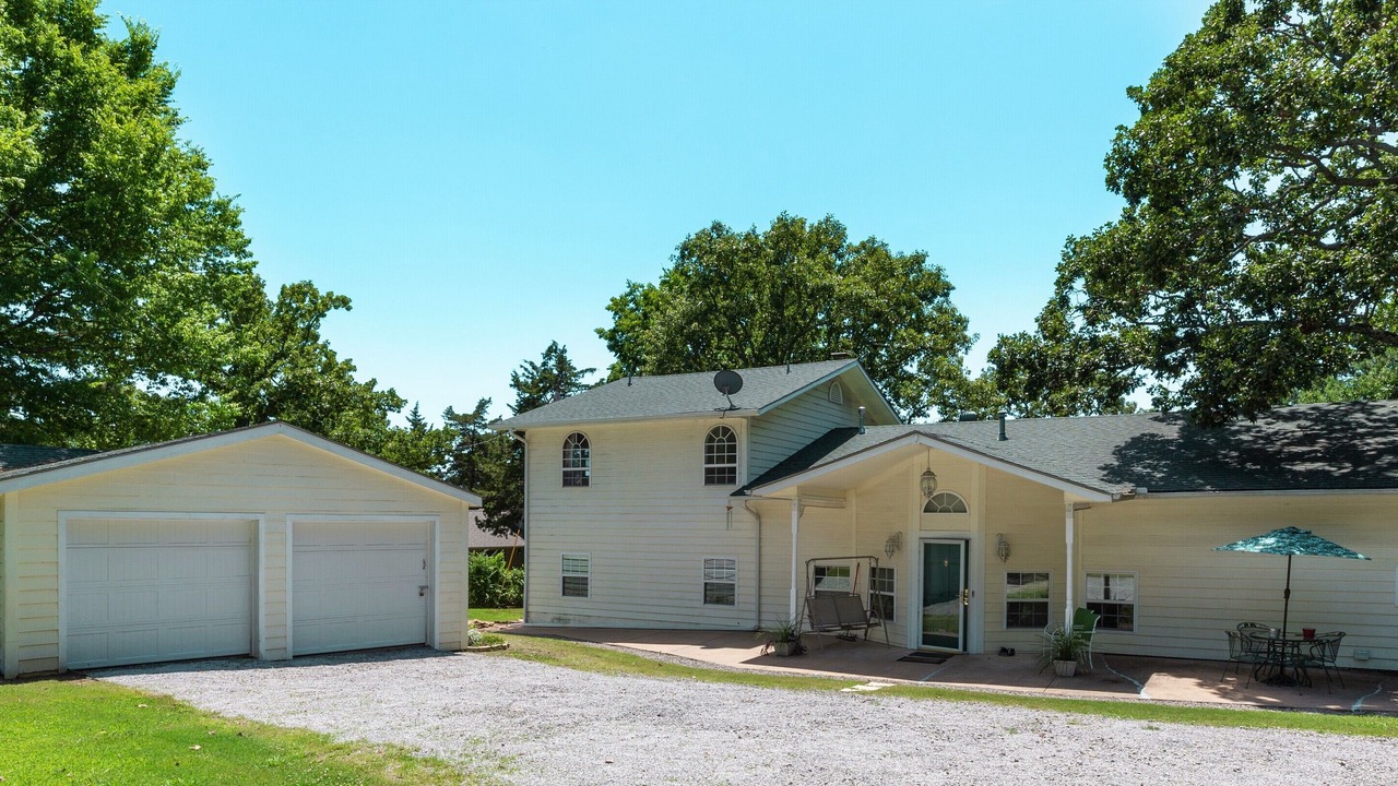Photo of Outdoor in Pettit