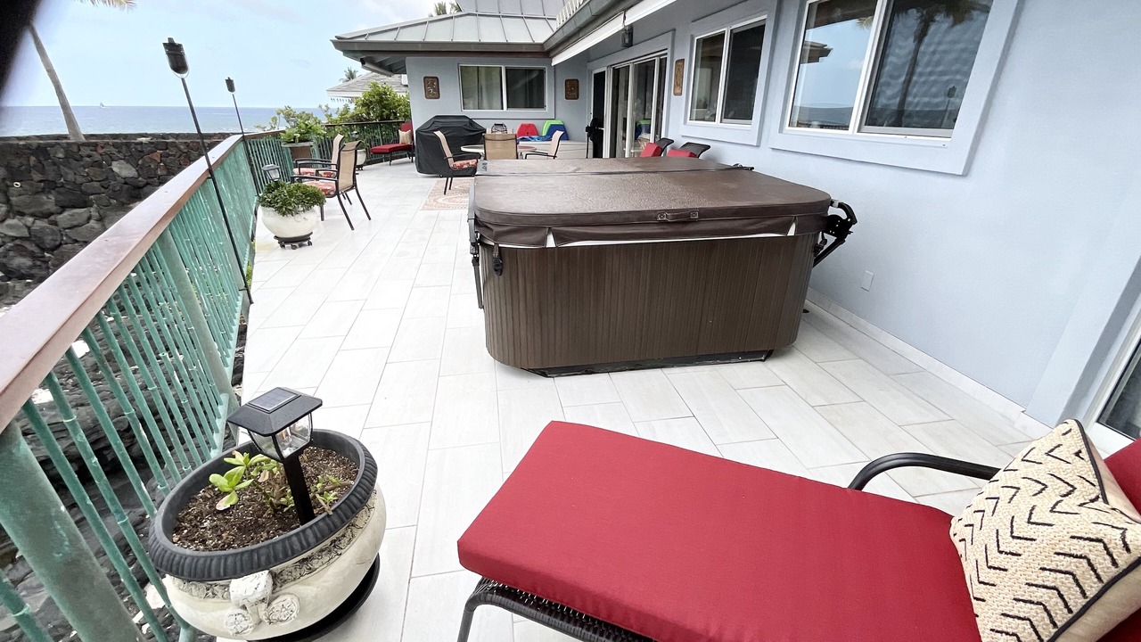 Photo of Patio Balcony in Kahaluu Bay