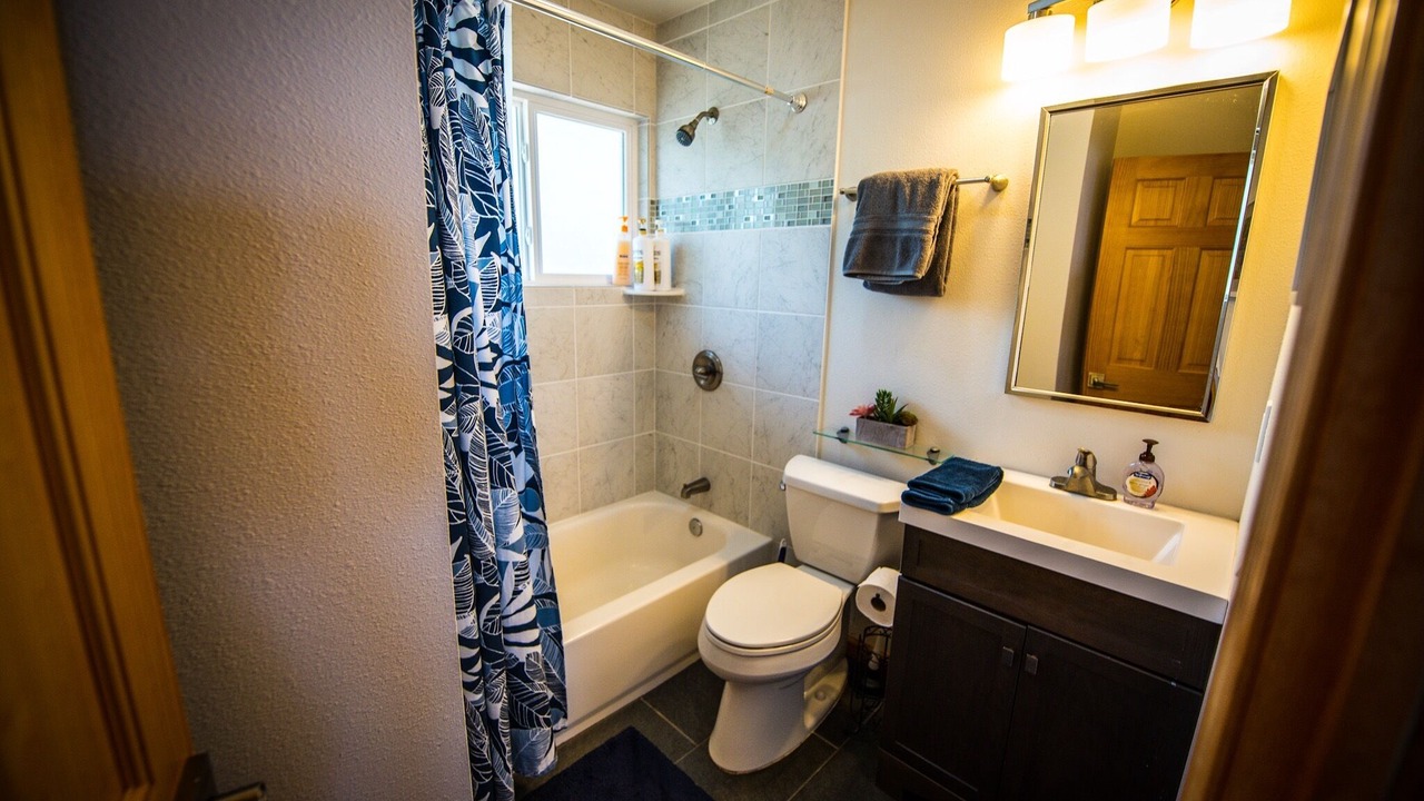 Photo of Bathroom in Waialee