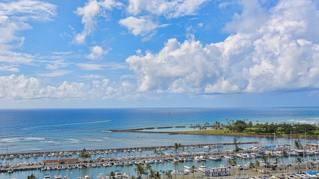 Photo of Others in Waikiki