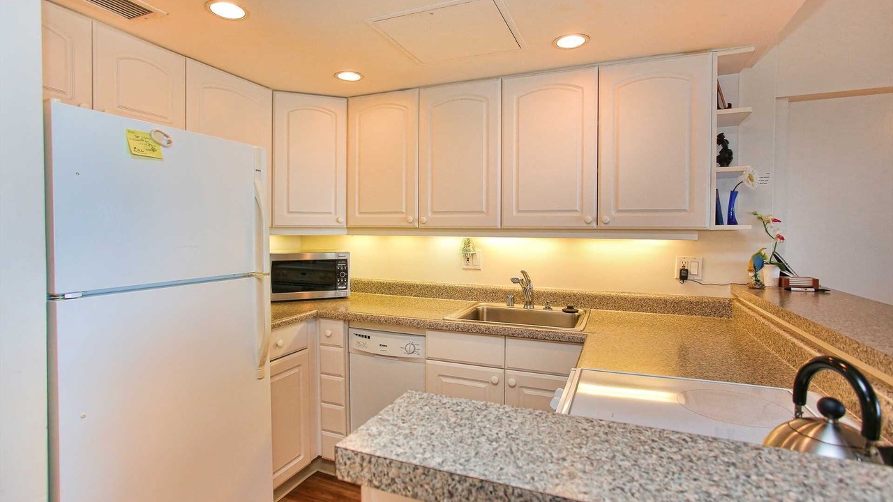 Photo of Kitchen in Waikiki