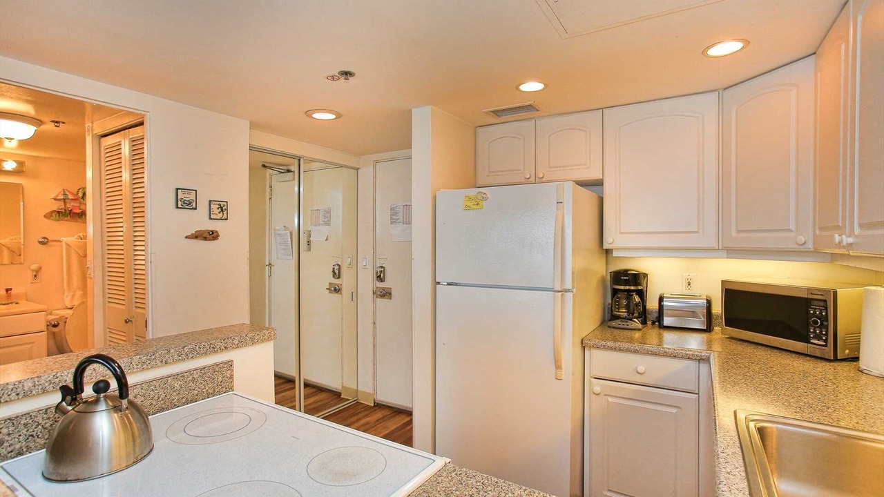 Photo of Kitchen in Waikiki