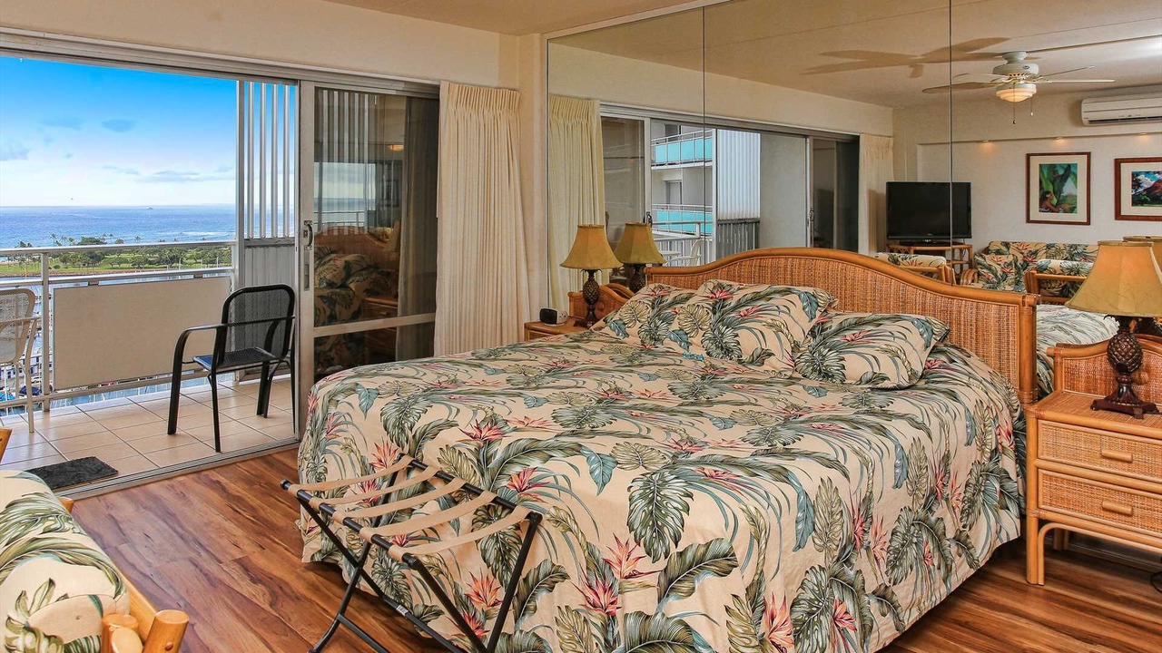 Photo of Bedroom in Waikiki