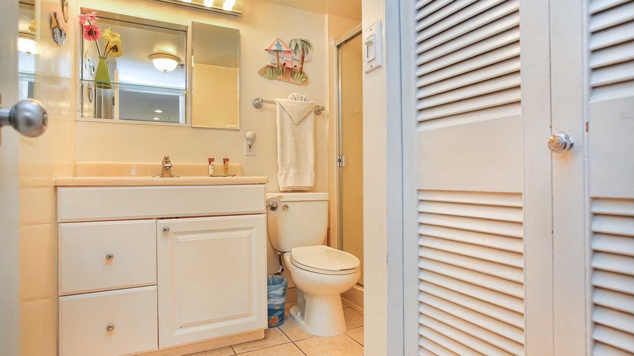 Photo of Bathroom in Waikiki