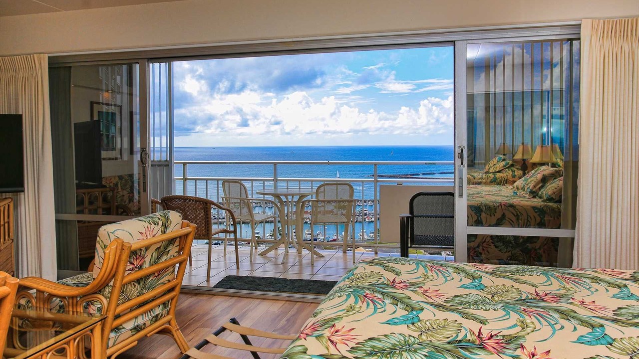 Photo of Bedroom in Waikiki